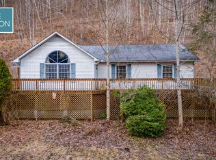 228 Tiger Creek Rd, Roan Mountain, TN 37687