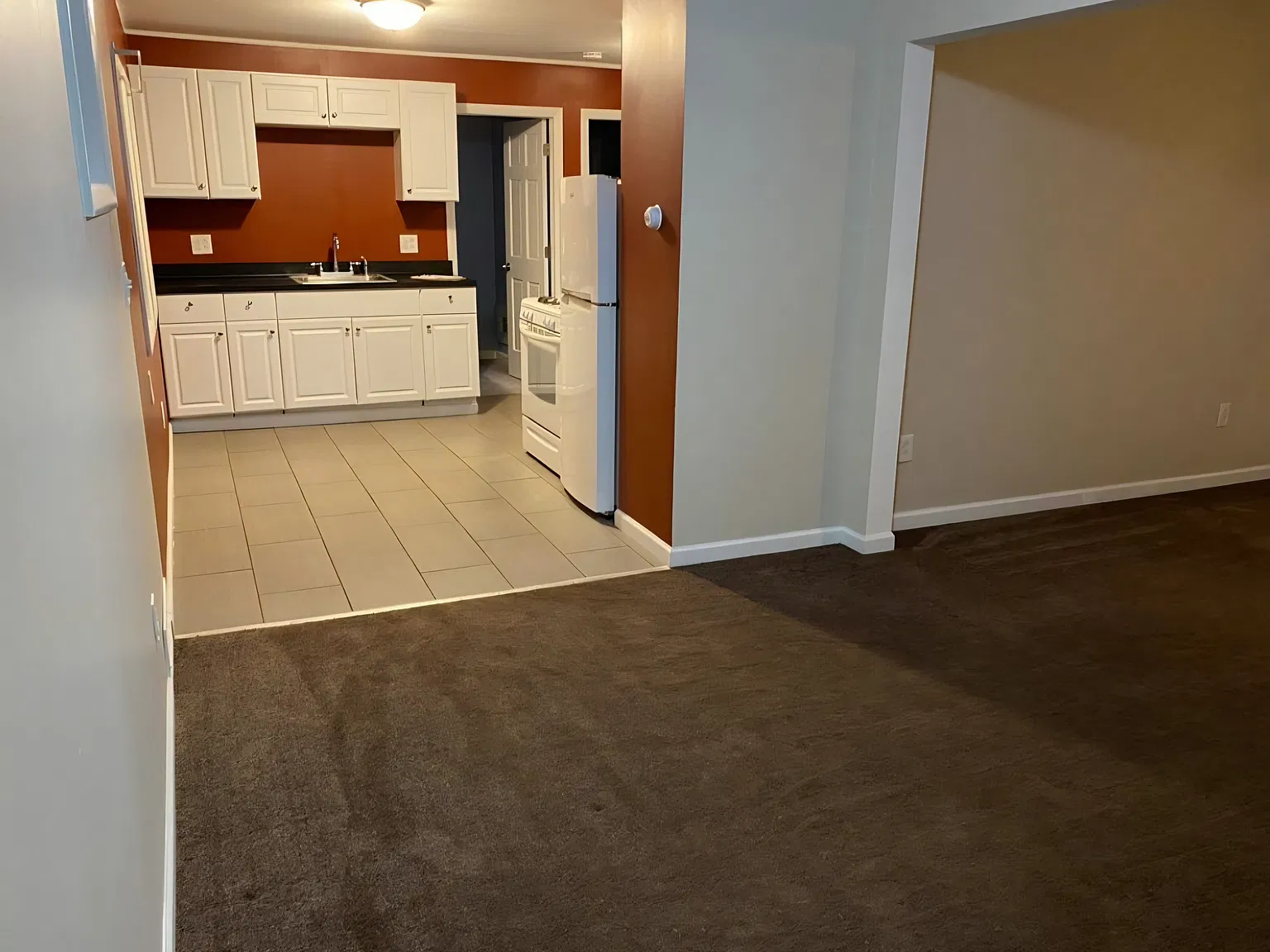 2 bed, 800 sqft, $1,300 — Photo 4