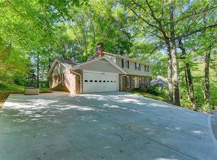 2843 Pangborn Rd, Decatur, GA 30033