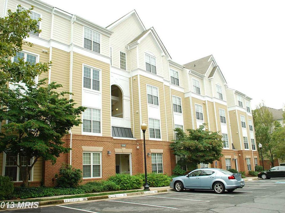 1st image of 2103 Highcourt Ln APT 301
