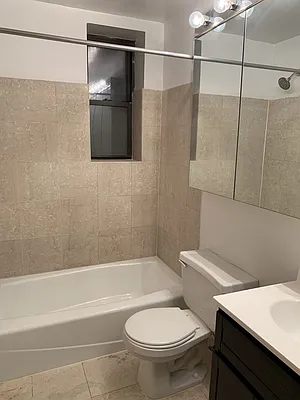 Rented by Dynamik Realty | media 10