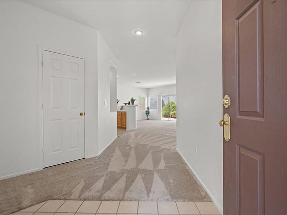 4th image of 3213 Carbondale St