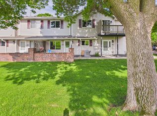 7598 13th St N, Oakdale, MN 55128