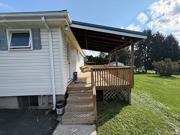 3rd image of 84 Vogel St