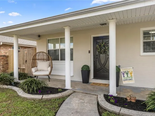 40 W Carmack Dr, Chalmette, LA 70043