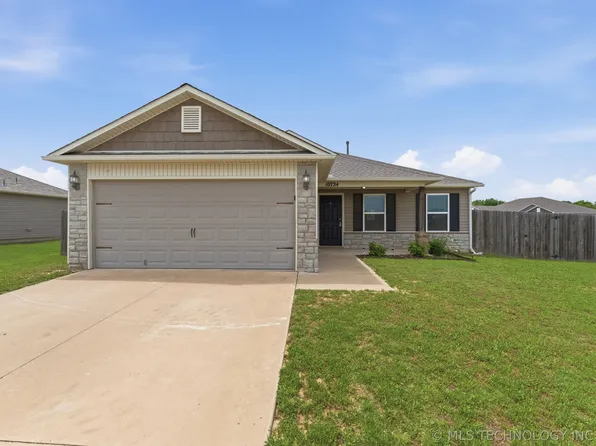 10724 N 101st Ct E, Owasso, OK 74055