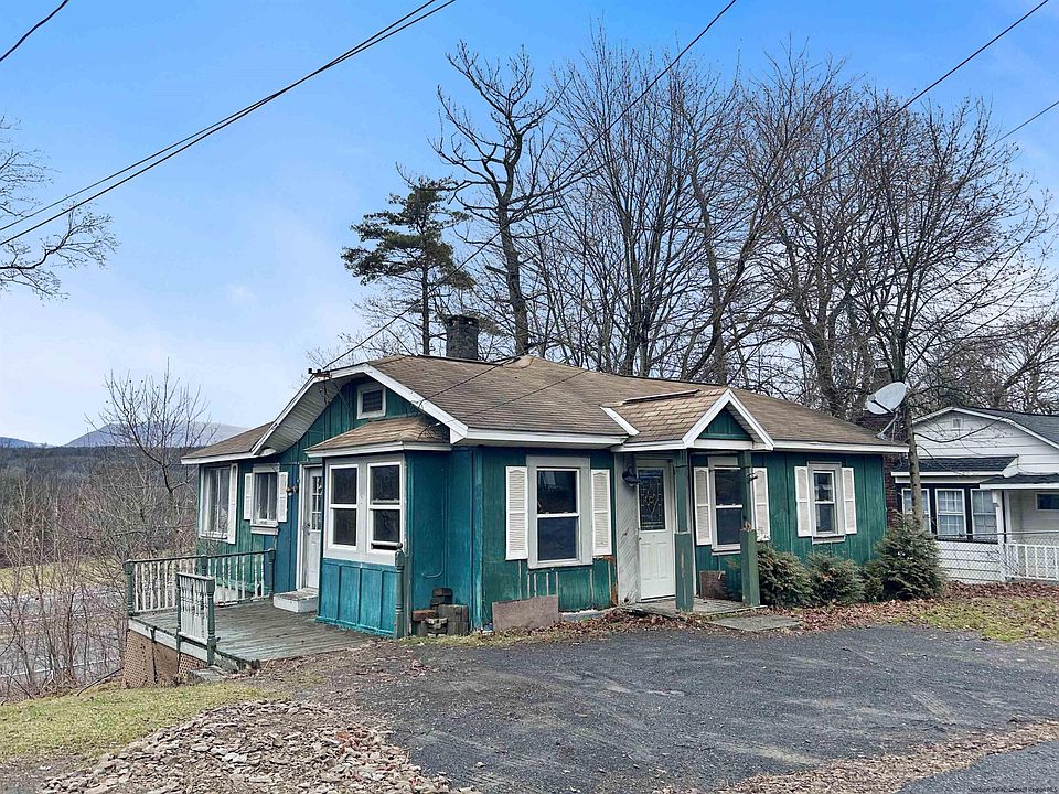 1st image of 13 Saugerties Manor