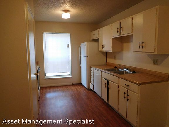 5th image of 1407 Hillyer St