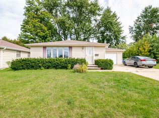 1106 Saint Agnes Dr, Green Bay, WI 54304
