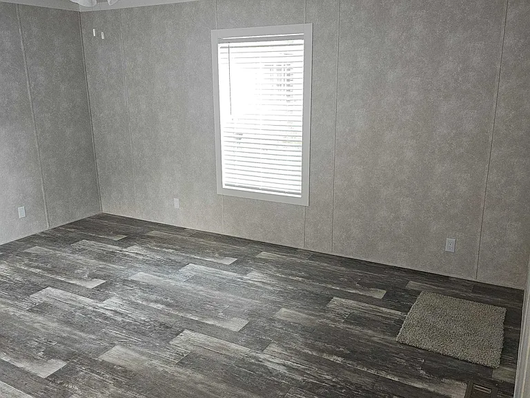 2300 Lafayette Ave #6 — Photo 9