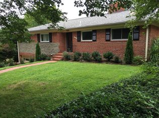 5900 Osceola Rd, Bethesda, MD 20816