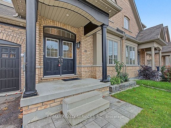 4th image of 30 Naperton Dr