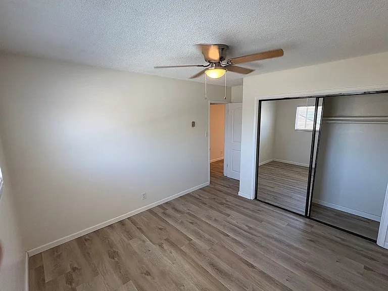 650 Linden Ave — Photo 10