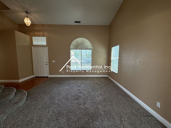 5th image of 1601 Grouse Run Cir