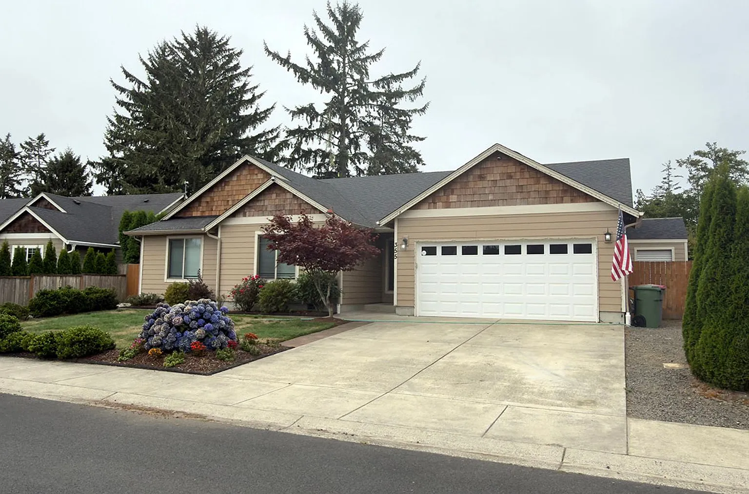 355 SW Kalmia Ave, Warrenton, OR 97146 — Photo 3