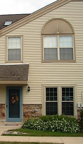2BDR 2 Full Bath Condo Front
