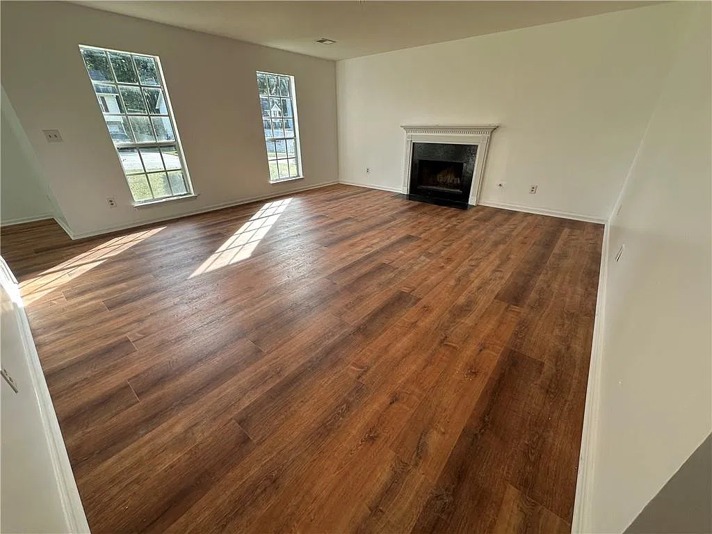 4 bed, 2.5 bath, 1784 sqft, $2,200 — Photo 4