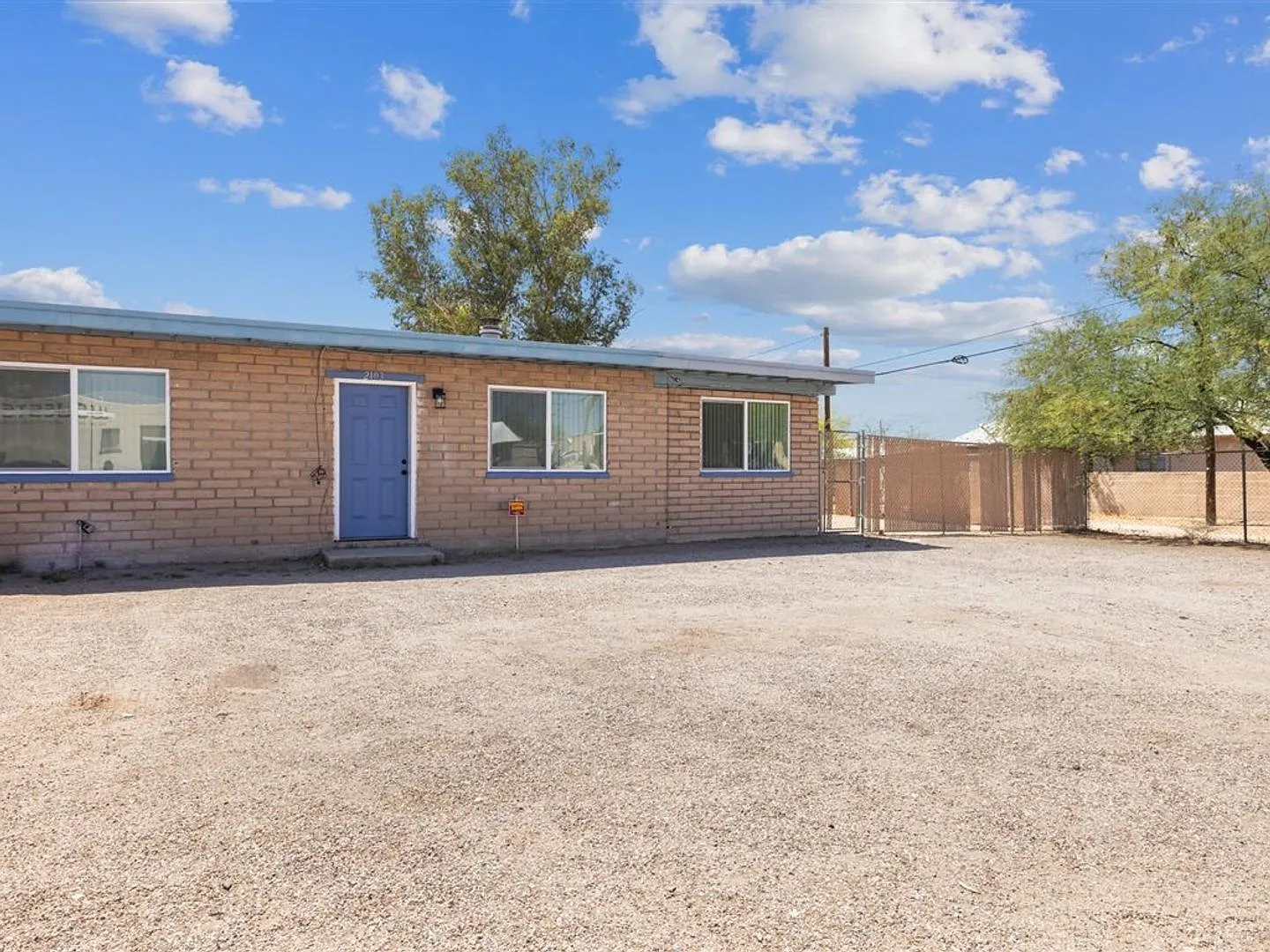 2 Bedroom 2 Bathroom Home with Flex Space & Spacious Backyard! — Photo 2