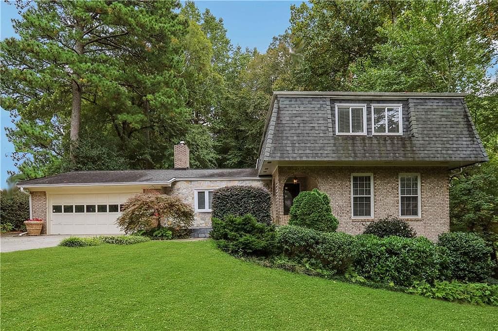 2751 W Fontainebleau Dr, Dunwoody, GA 30360 | MLS #7287429 | Zillow