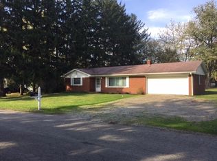 8858 Birch St, Fishers, IN 46038