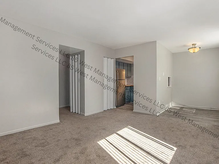 120 Leonard St NE — Photo 5