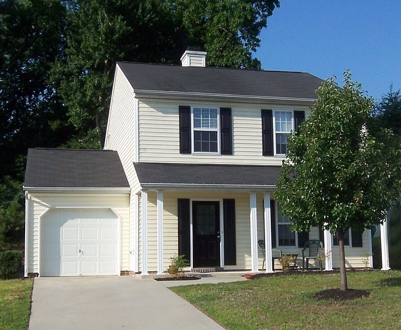 Ready to stop paying rent! Call for a showing today.