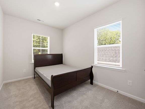 5th image of 3018 Reid Ave #B