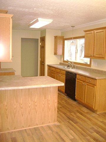 2nd image of 1005 5th Ave NW