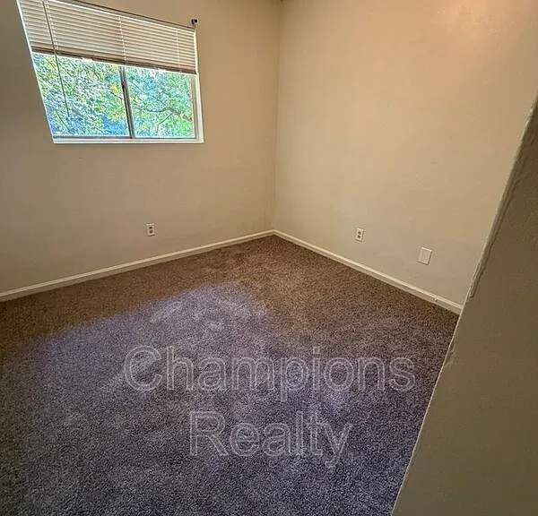 1508 Bowie Ave #B — Photo 4
