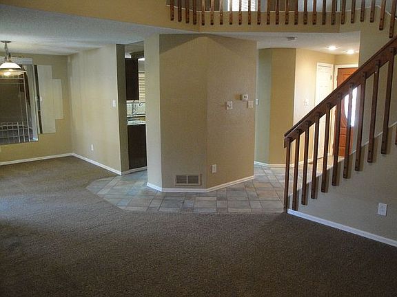 Dining Room - Entry