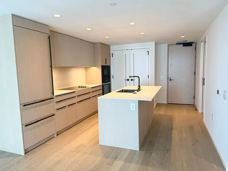 333 Ward Ave #1706 — Photo 3
