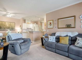 15 W Lineham Ave #302, Okotoks, AB T1S1Z3