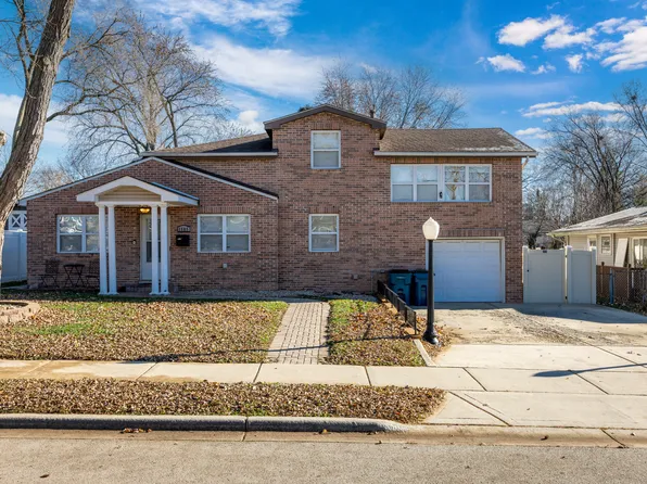 1585 Charles Dr, Glendale Heights, IL 60139