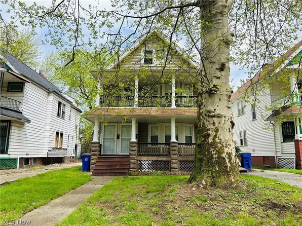 13807 Rugby Rd, Cleveland, OH 44110