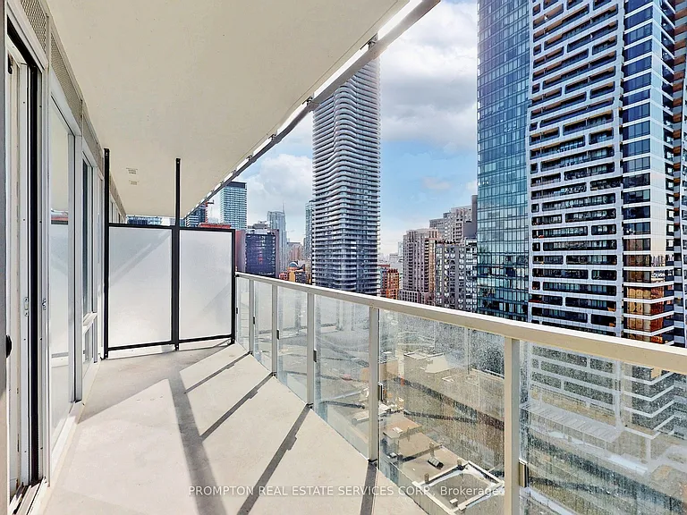 3 Gloucester St #1010 — Photo 24