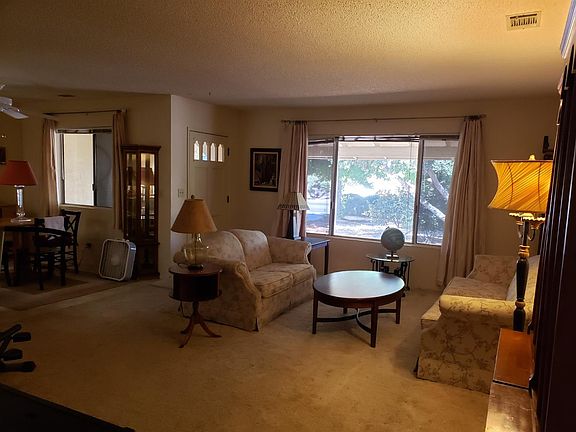 3rd image of 9804 Cottonwood Ave