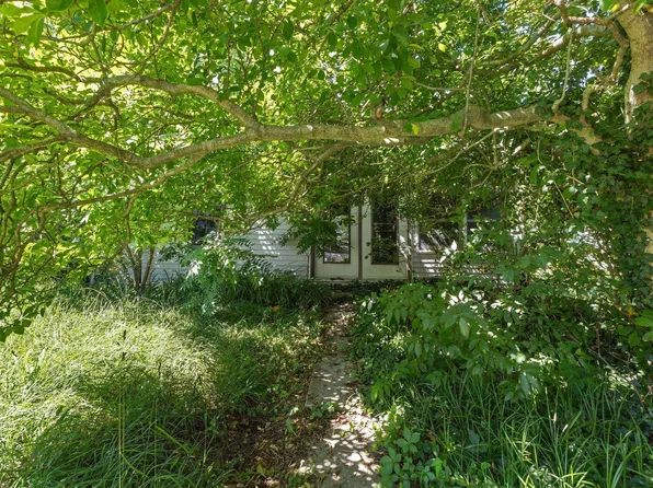 914 W 3rd St, Bloomington, IN 47404