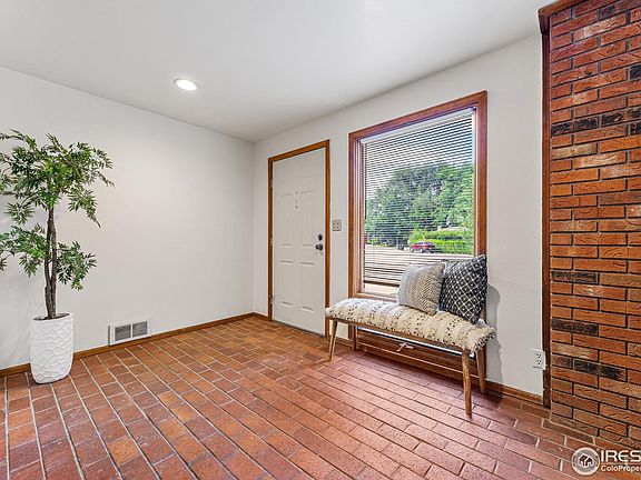 5th image of 2233 Jewel St