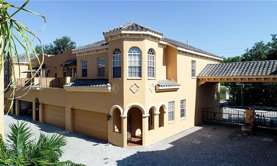 1st image of 2908 Hansen Manor Ln