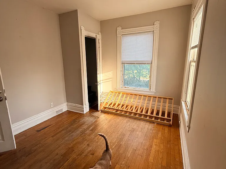754 Fuller Ave SE — Photo 3