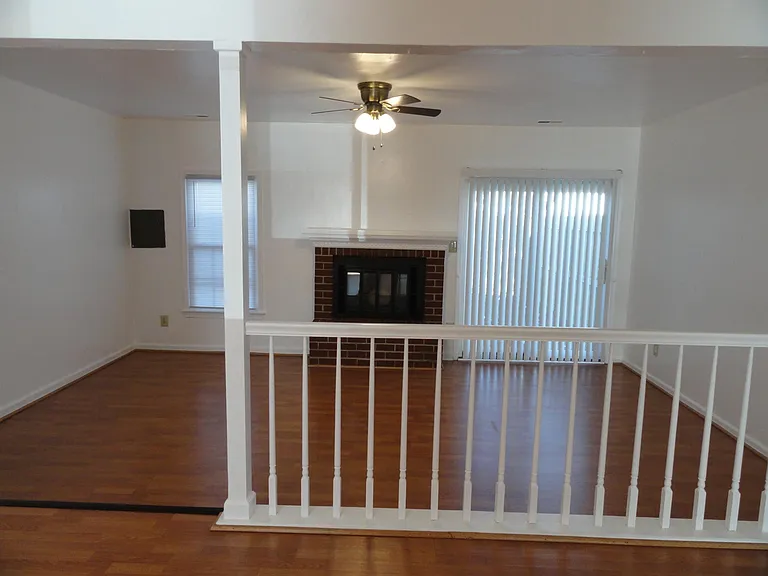 5634 Picadilly Ln — Photo 4