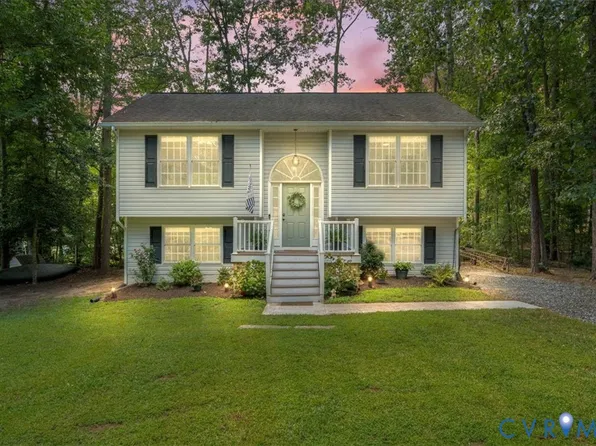 307 Madison Dr, Ruther Glen, VA 22546