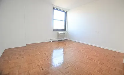 Rented by Manhattan Realty Group