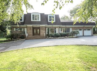 11 Shetland Way, Freehold, NJ 07728