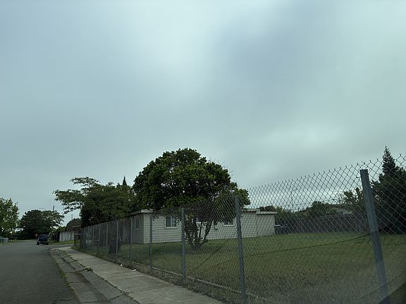 2nd image of 8160 Venn Ct