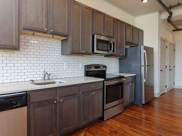 29 Cabarrus Ave E #8