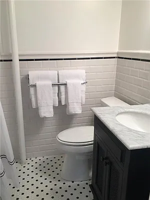 Rented by Elika Associates II, LLC | media 19