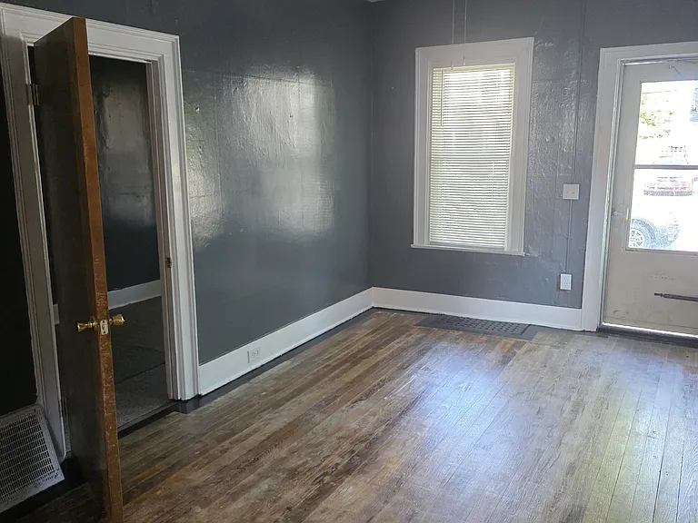 941 Muskegon Ave NW #1 — Photo 4