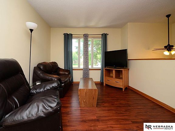5th image of 3120 Laramie Cir