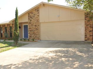 3611 Chamberland Dr, Arlington, TX 76014